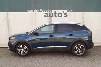 Peugeot 3008 1.2 PureTech 130pk Allure -NAVI-ECC-PDC-CR uit 2021