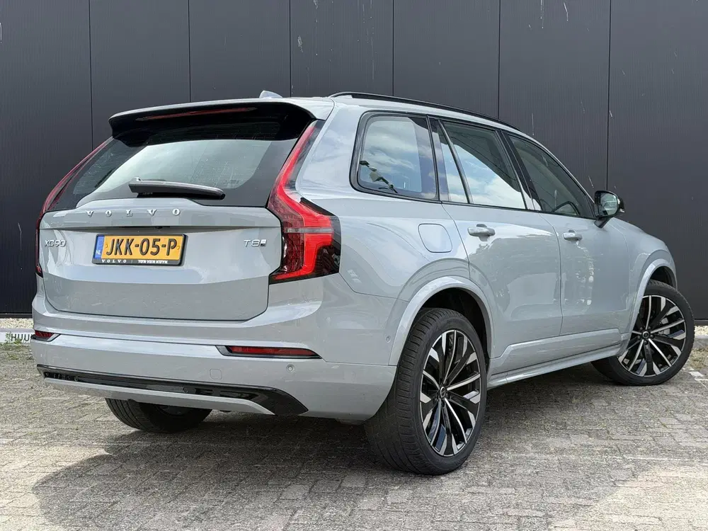 Volvo XC90 2.0 T8 Plug-in hybrid AWD Ultra Dark Panor uit 2025, foto 4