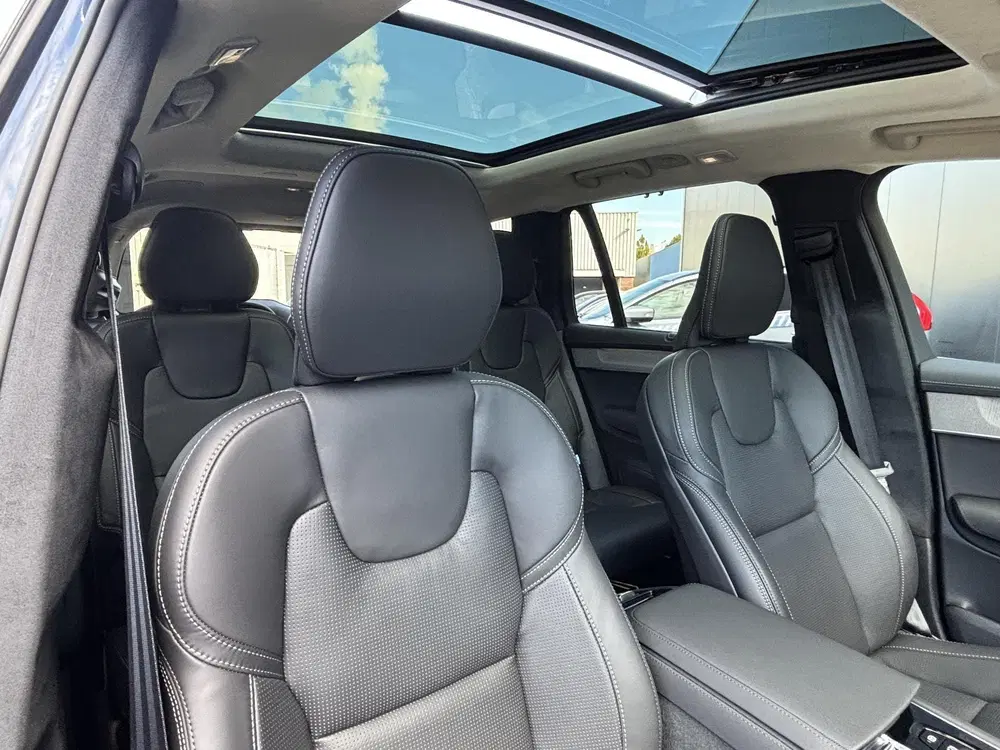 Volvo XC90 2.0 T8 Plug-in hybrid AWD Ultra Dark Panor uit 2025, foto 6