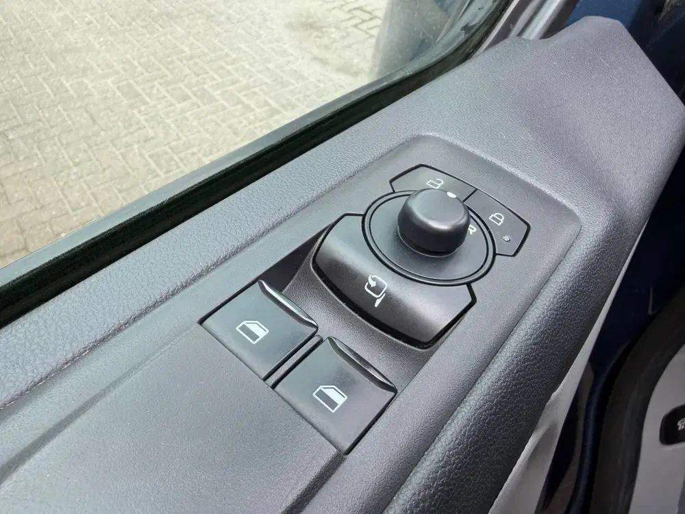 Ford Transit Custom 280 2.0 TDCI L2H1 Trend 3 persoons uit 2024, foto 16
