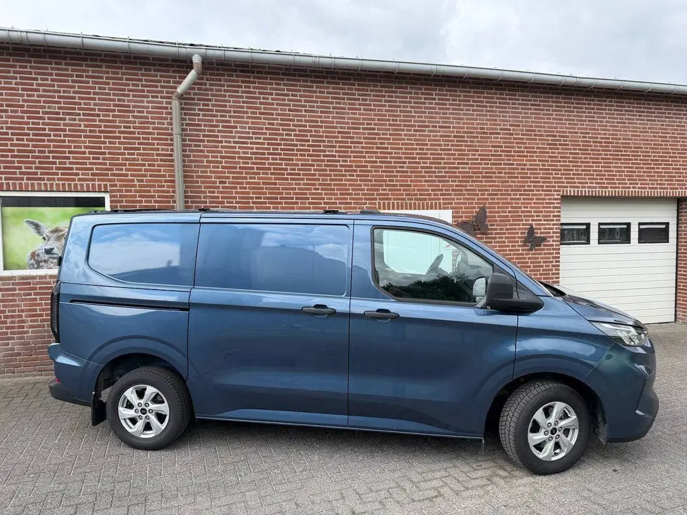 Ford Transit Custom 280 2.0 TDCI L2H1 Trend 3 persoons uit 2024, foto 3