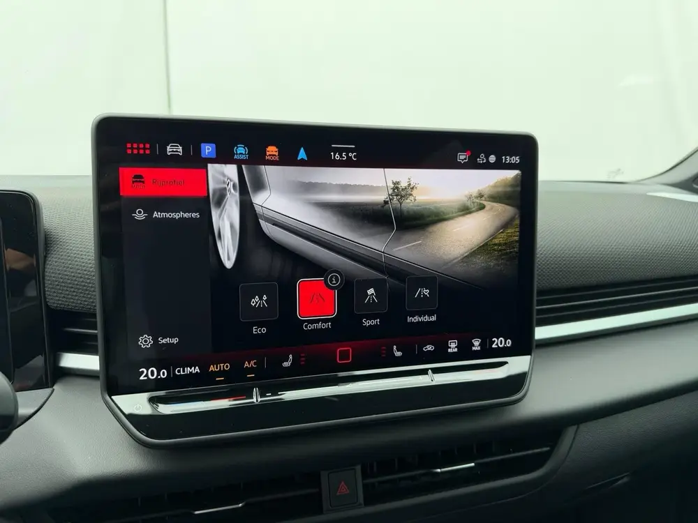 Volkswagen T-Roc 1.5 eTsi R-Line First Edition | IQ Light | uit 2026, foto 16