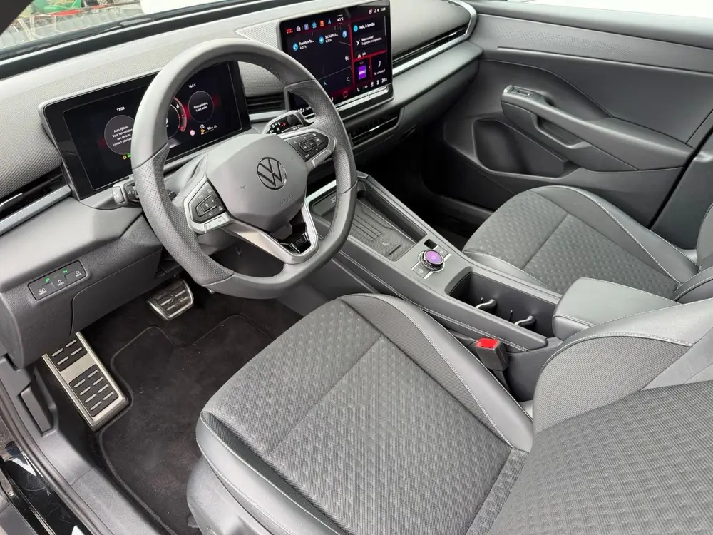 Volkswagen T-Roc 1.5 eTsi R-Line First Edition | IQ Light | uit 2026, foto 7