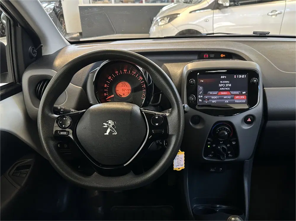 Peugeot 108 1.0 e-VTi Active uit 2021, foto 18