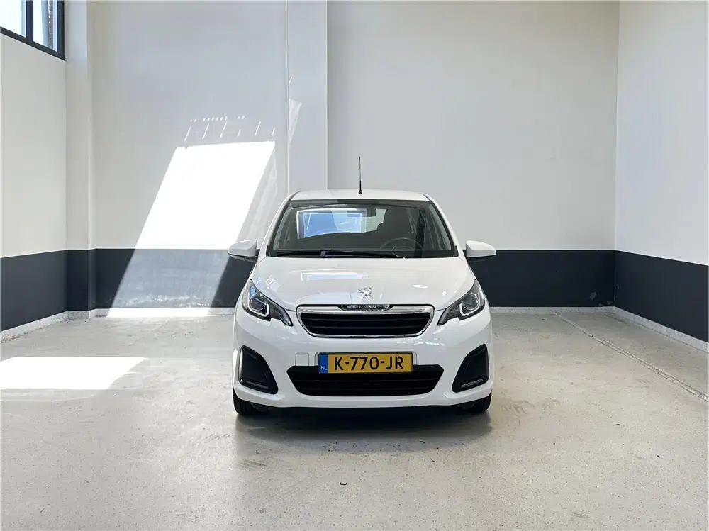 Peugeot 108 1.0 e-VTi Active uit 2021, foto 3