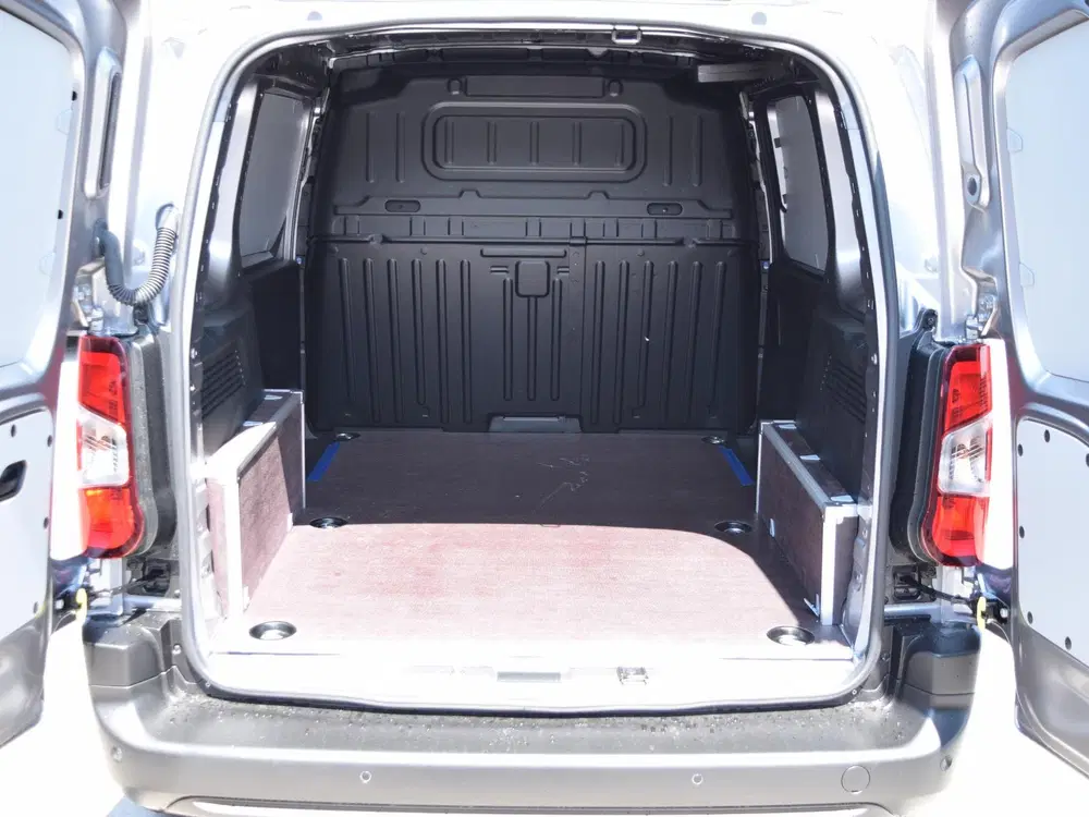 Opel Combo L1 50kWh uit 2026, foto 6