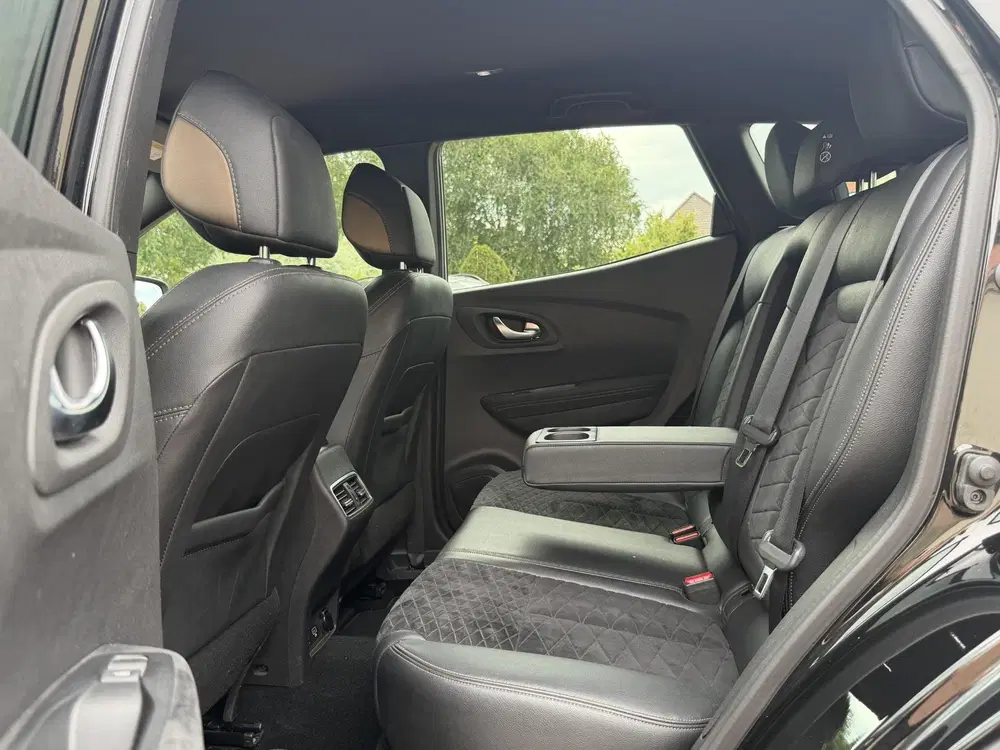 Renault Kadjar 1.3 TCe Black Edition BOSE uit 2021, foto 16