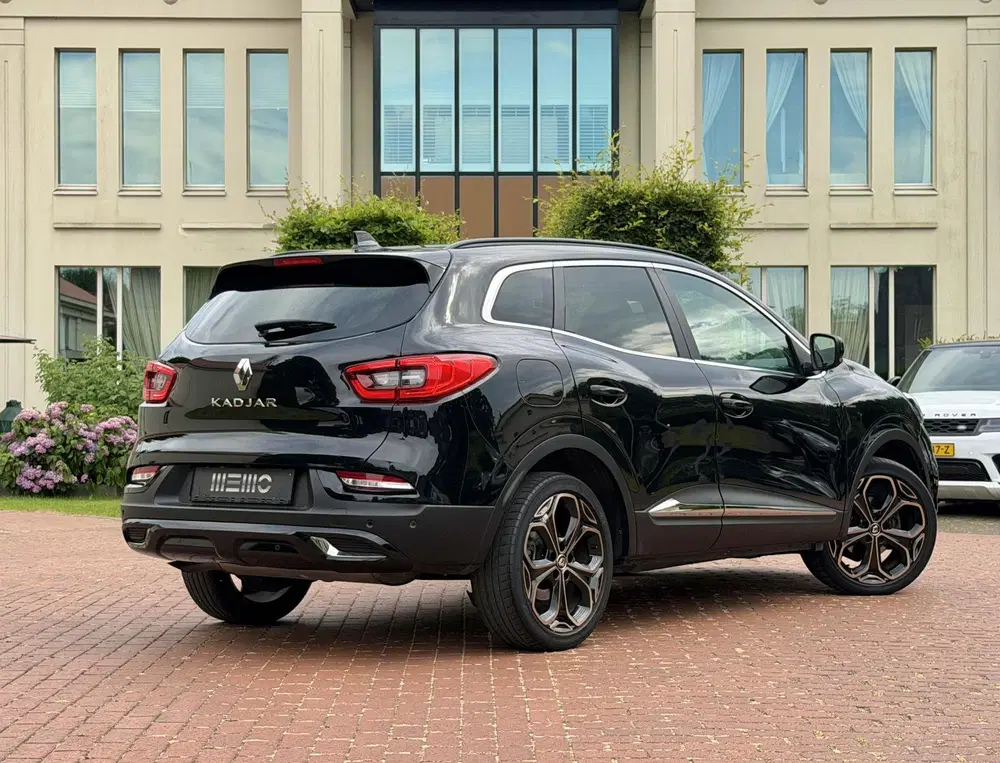 Renault Kadjar 1.3 TCe Black Edition BOSE uit 2021, foto 18