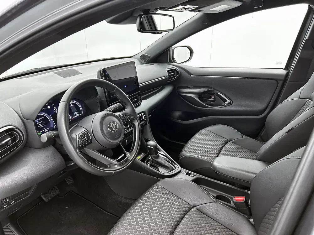 Toyota Yaris 1.5 Hybrid 130 Executive uit 2024, foto 18