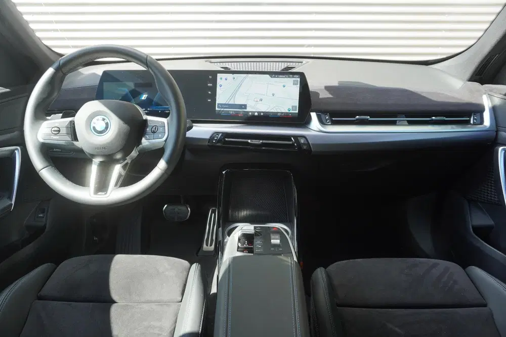 BMW iX1 eDrive20 uit 2026, foto 9