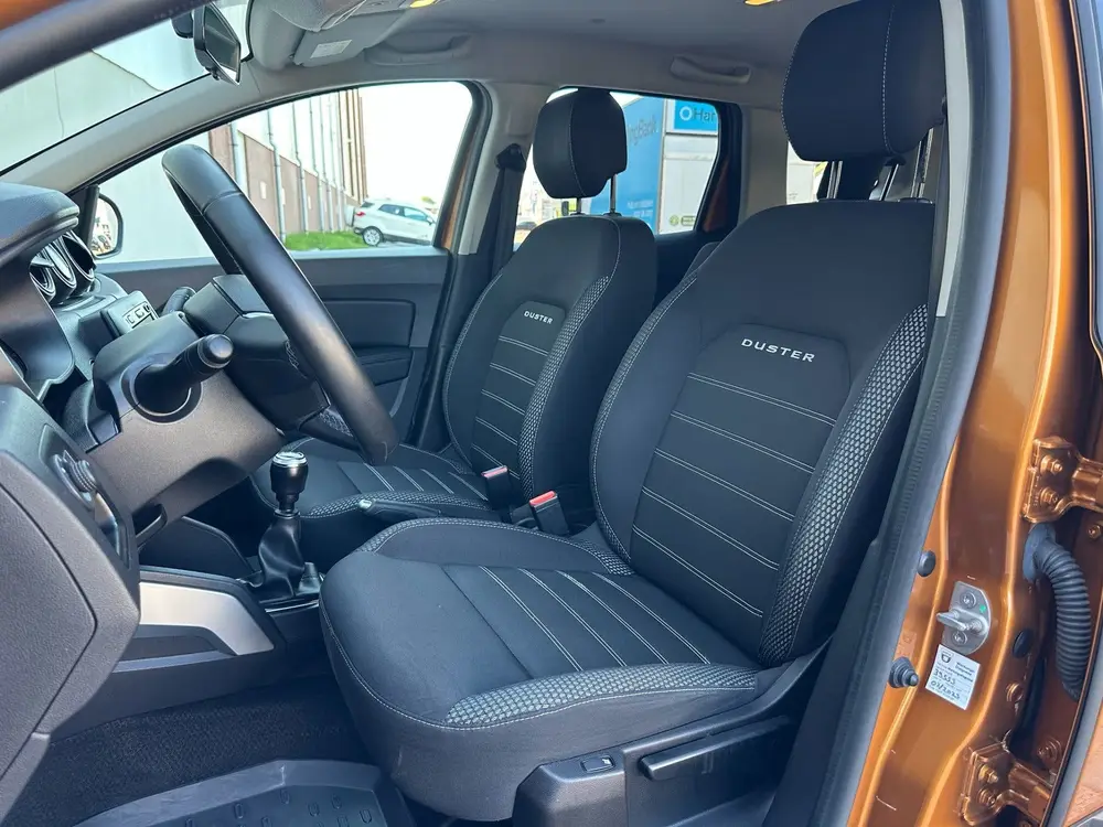 Dacia Duster 1.3 TCe Prestige Climate C, Cruise C, Stoelverw uit 2020, foto 6