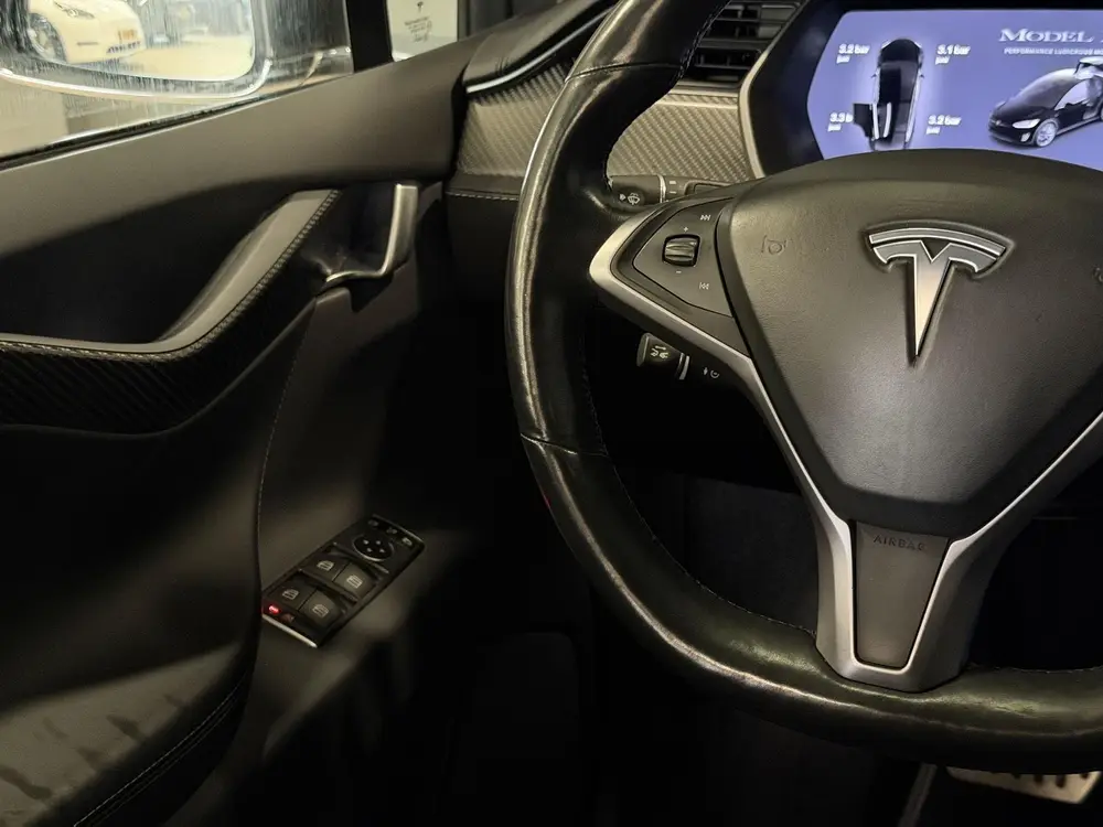 Tesla Model X Performance Ludicrous uit 2020, foto 7