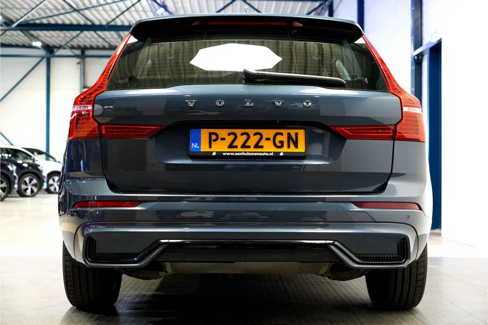 Volvo XC60 2.0 T8 AWD 335kW uit 2022, foto 7