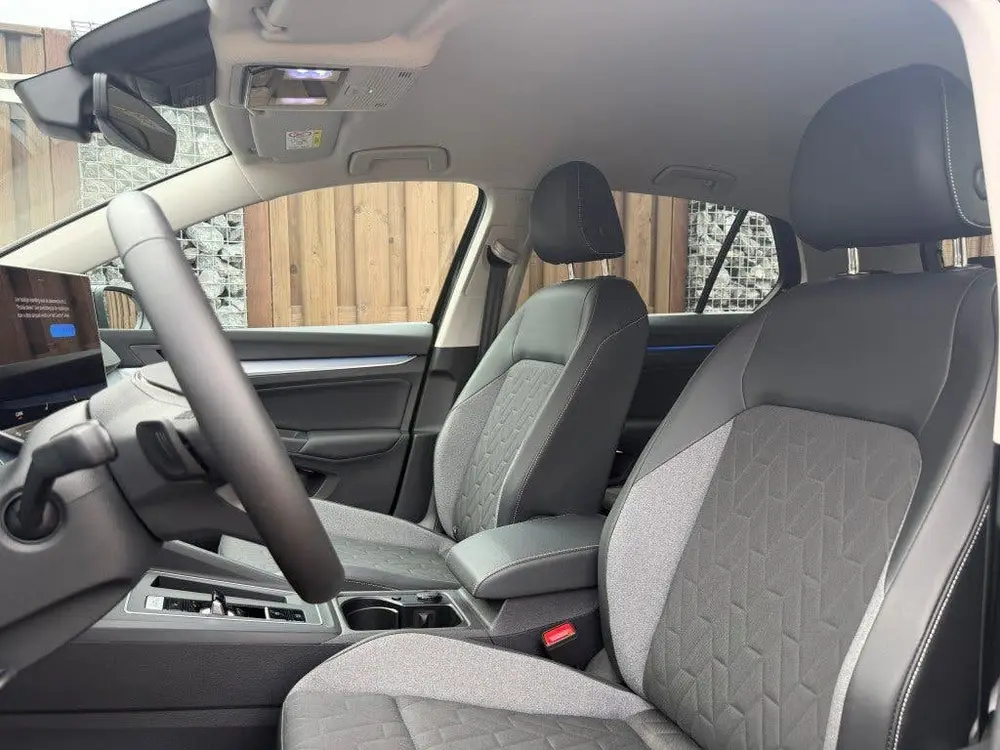 Volkswagen Golf 1.5 eTSI Life Edition GOAL IQ LIGHT BTW uit 2025, foto 9