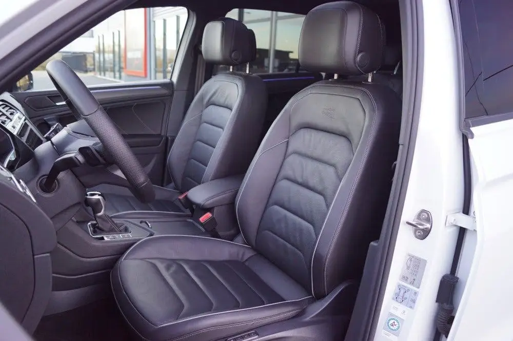 Volkswagen Tiguan 1.4  e-Hybrid R-Line Black style 245pk/ Pa uit 2022, foto 3