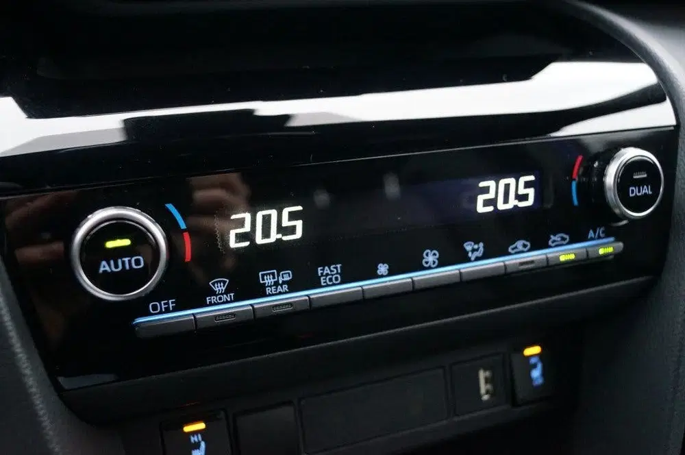Toyota Yaris Cross 1.5 Hybrid Adventure uit 2022, foto 20