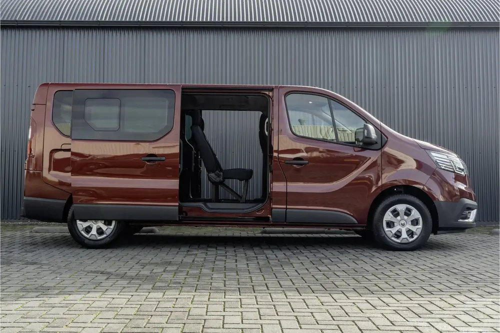 Renault Trafic Blue dCi 150PK uit 2024, foto 6