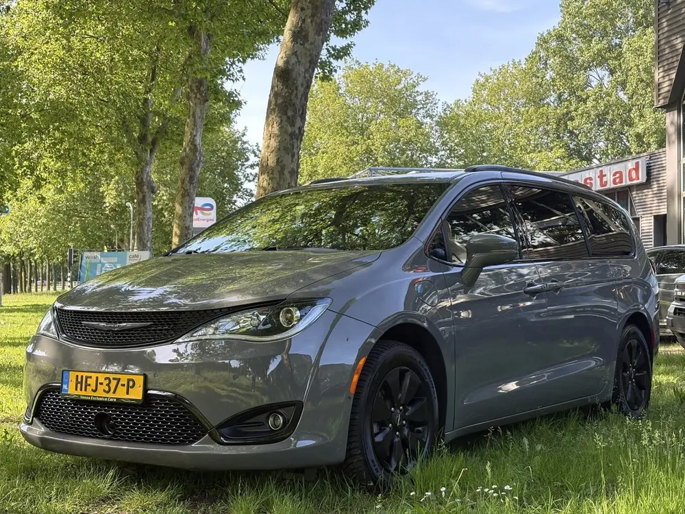 Chrysler Pacifica 3.6 V6 Hybrid LIMITED S (bj 2020) uit 2020, foto 3