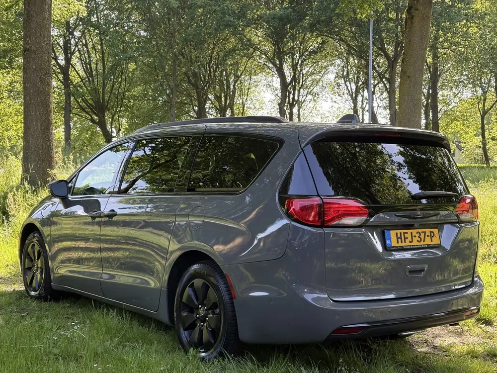 Chrysler Pacifica 3.6 V6 Hybrid LIMITED S (bj 2020) uit 2020, foto 4