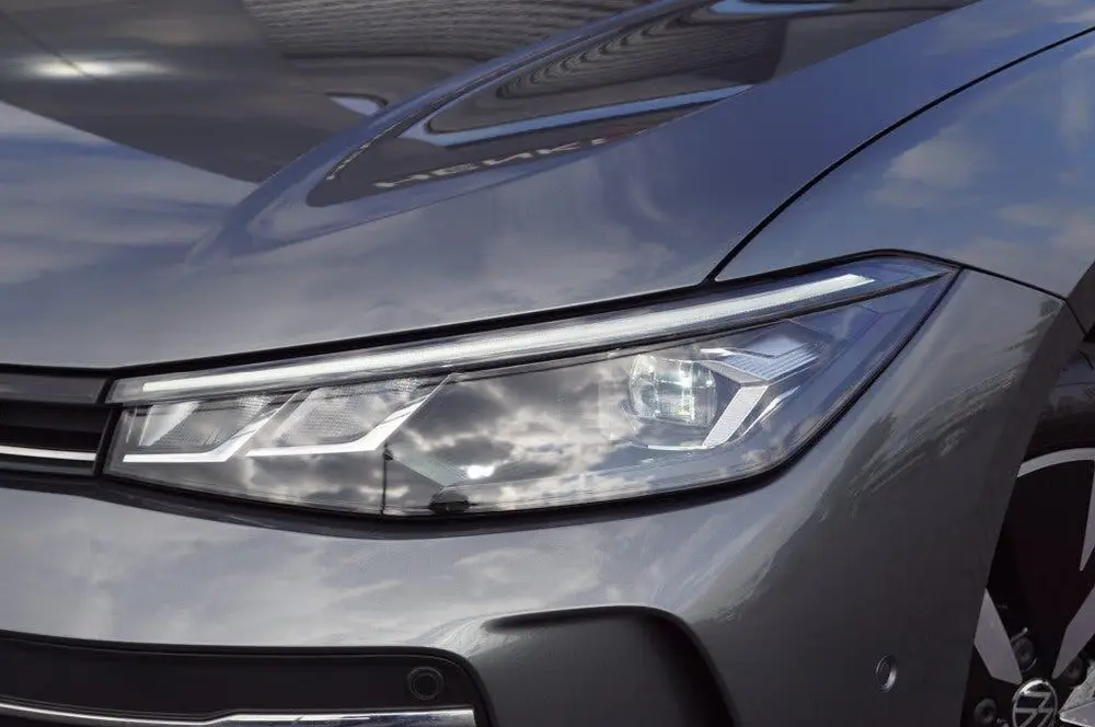 Volkswagen Passat Variant 1.5 eTSI DSG Business 150pk / Pano uit 2024, foto 11