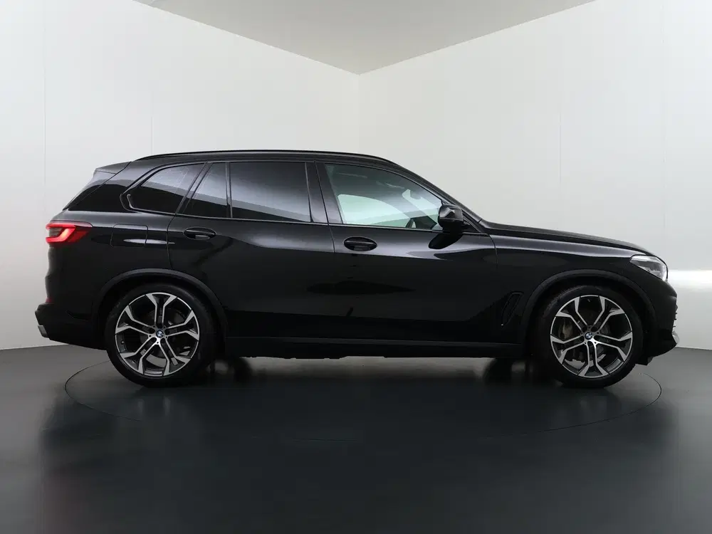 BMW X5 xDrive45e High Executive HARMAN KARDON uit 2021, foto 9