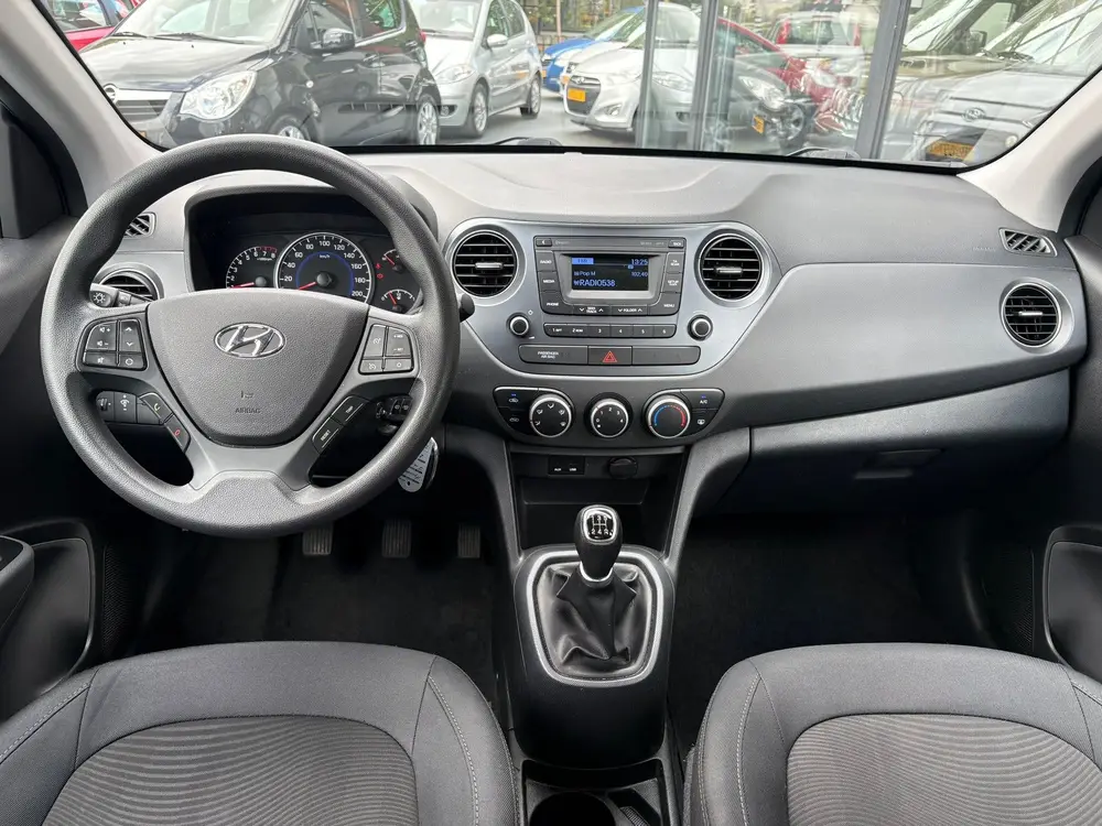 Hyundai I10 1.0i Comfort AIRCO CRUISE CONTROL uit 2019, foto 14