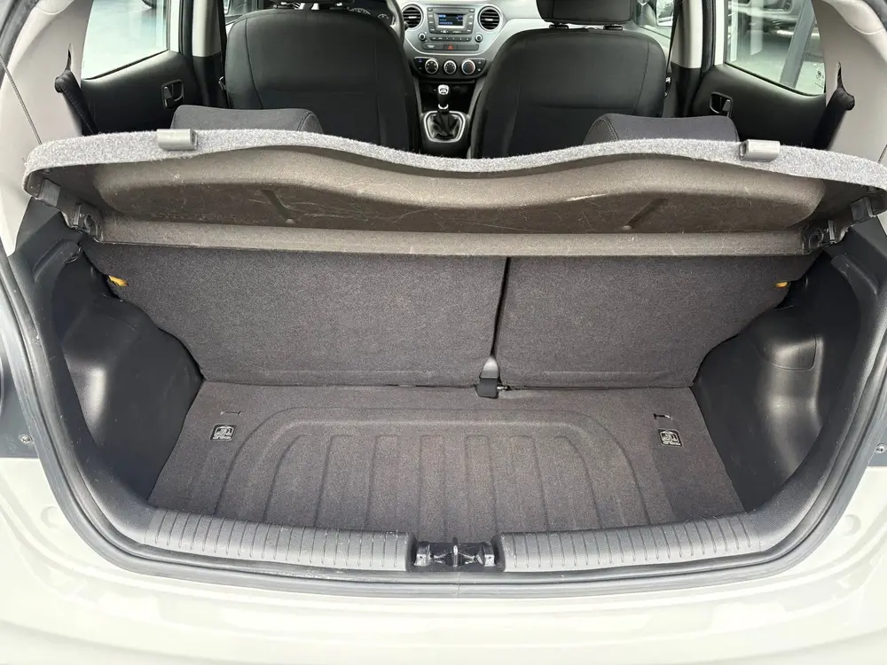 Hyundai I10 1.0i Comfort AIRCO CRUISE CONTROL uit 2019, foto 16