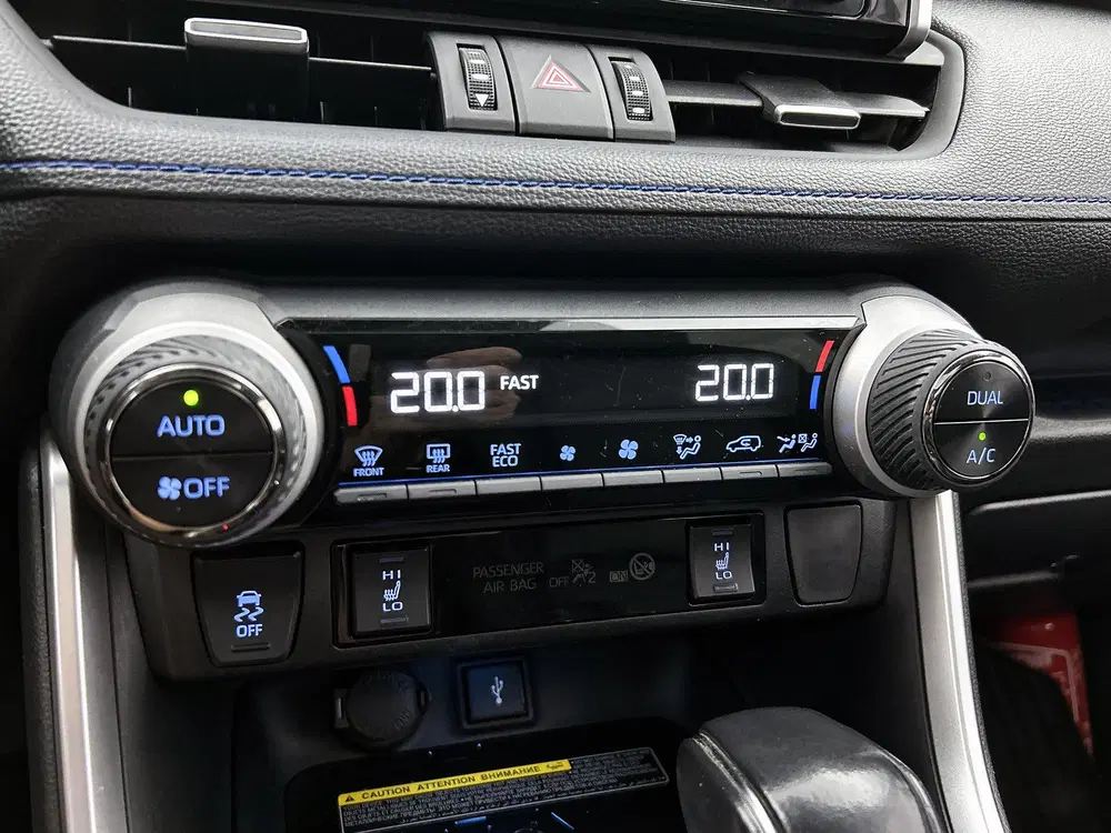 Toyota RAV 4 2.5 Hybrid Bi-Tone uit 2021, foto 10