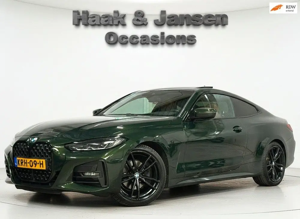 BMW 4-serie 4-serie Coupé 420i M-Sport Pano Navi Cruis uit 2022