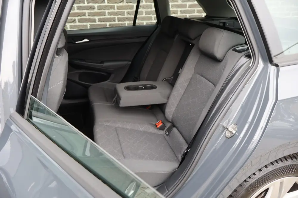 Volkswagen Golf Variant 1.0 TSI 110pk Life | Achteruitrijcam uit 2023, foto 6