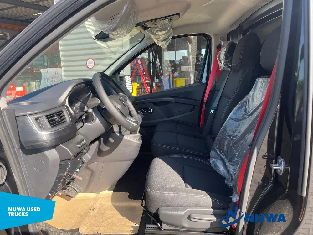 Renault Trafic uit 2024, foto 4
