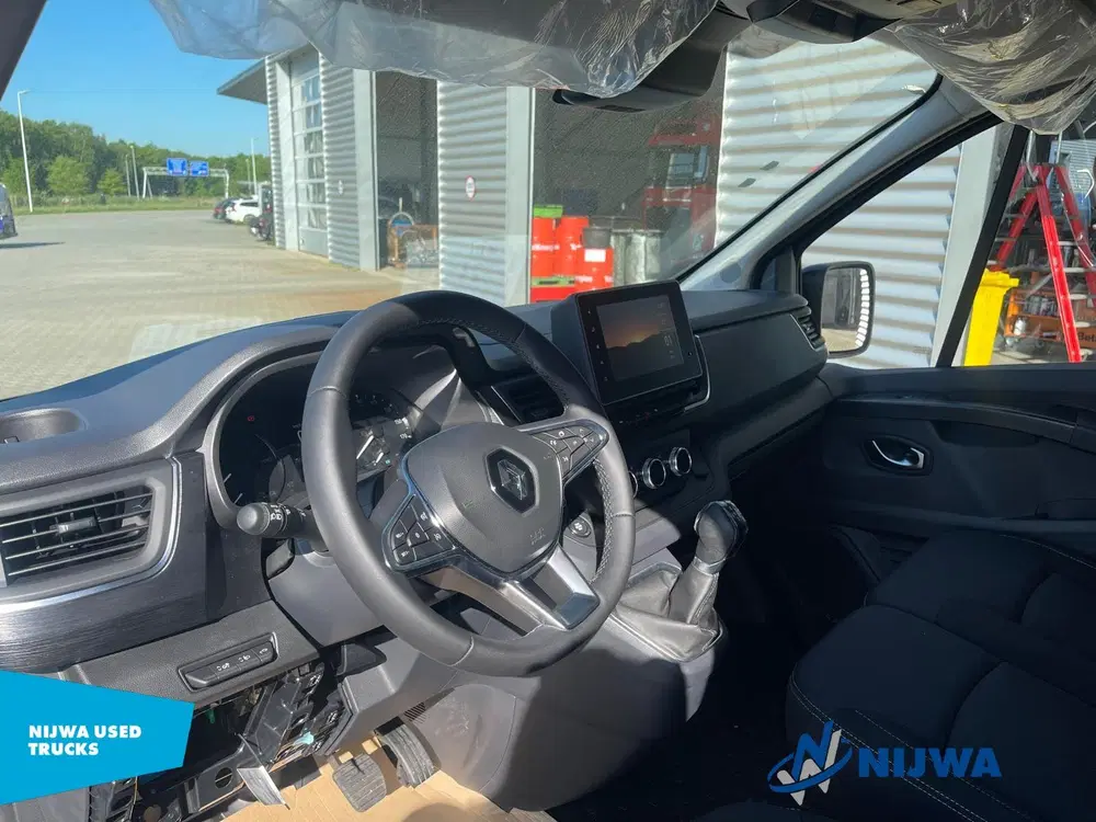 Renault Trafic uit 2024, foto 5