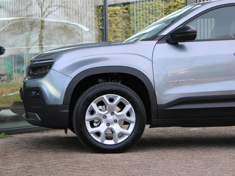 Jeep Avenger 1.2 Longitude uit 2024, foto 12