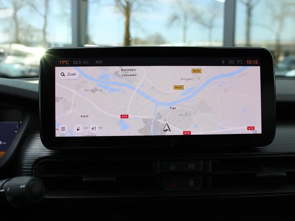 Jeep Avenger 1.2 Longitude uit 2024, foto 16