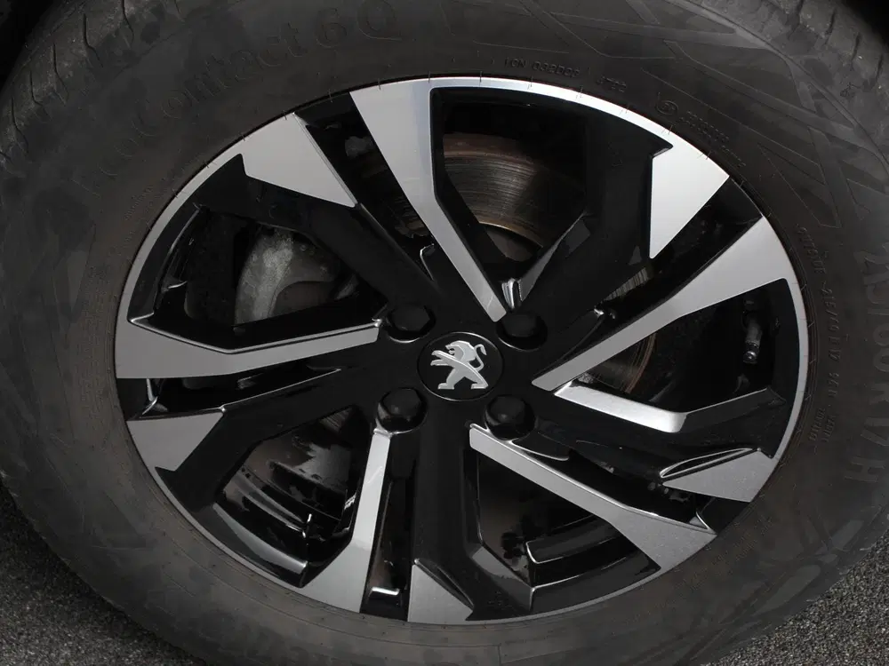 Peugeot 2008 1.2 PureTech 130 GT Cimate control Cruise uit 2023, foto 3
