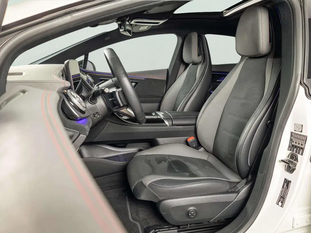 Mercedes-Benz EQE 300 AMG Line 89 kWh uit 2025, foto 9