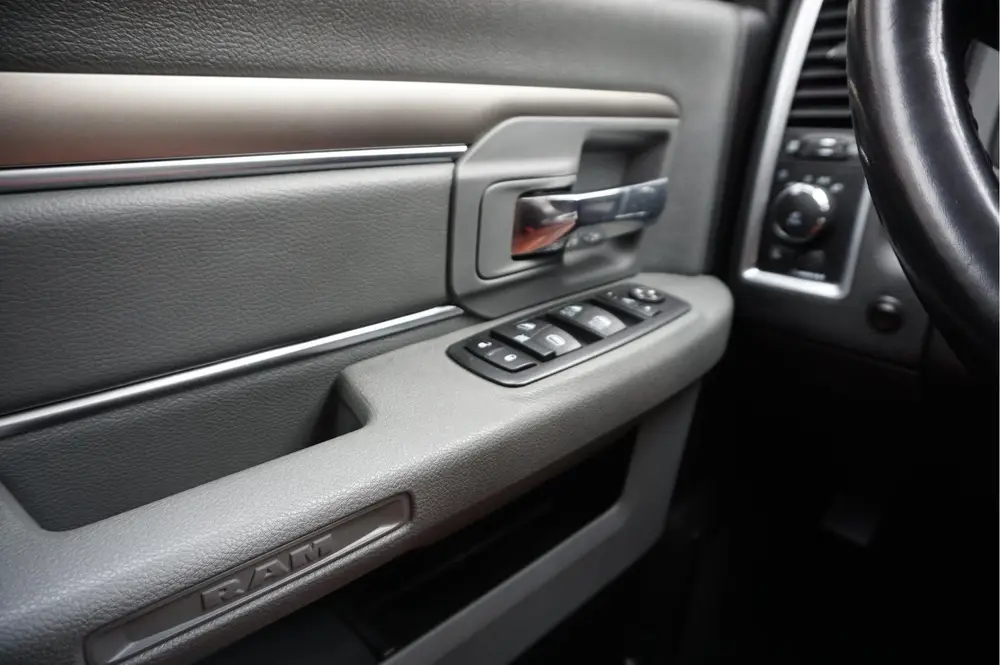Dodge Ram 1500 5.7 V8 HEMI 4WD | BLACK OPTIC | Classic | 300 uit 2021, foto 17