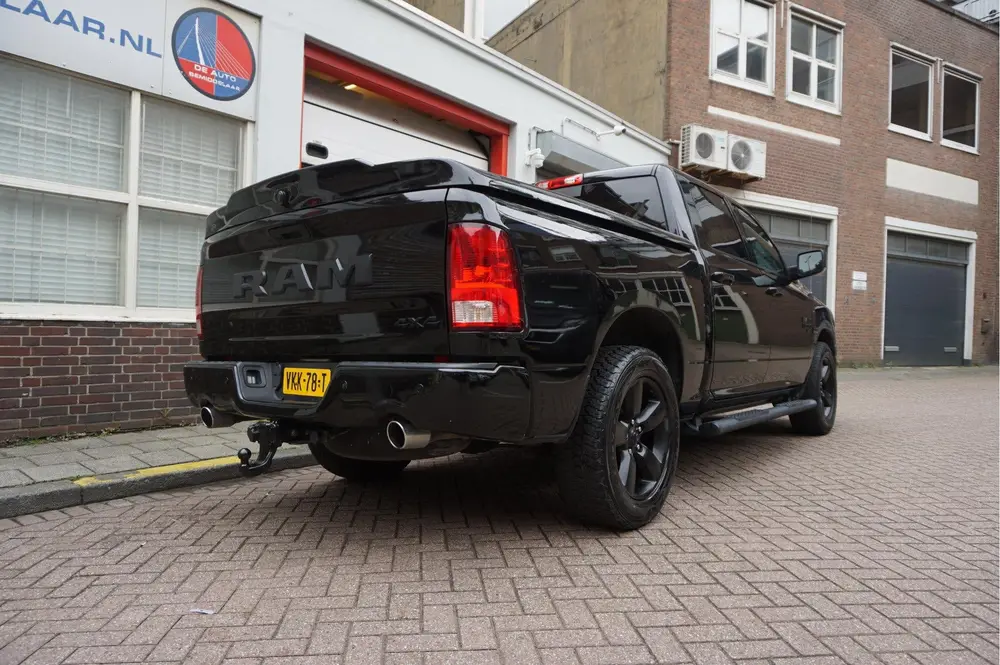 Dodge Ram 1500 5.7 V8 HEMI 4WD | BLACK OPTIC | Classic | 300 uit 2021, foto 3