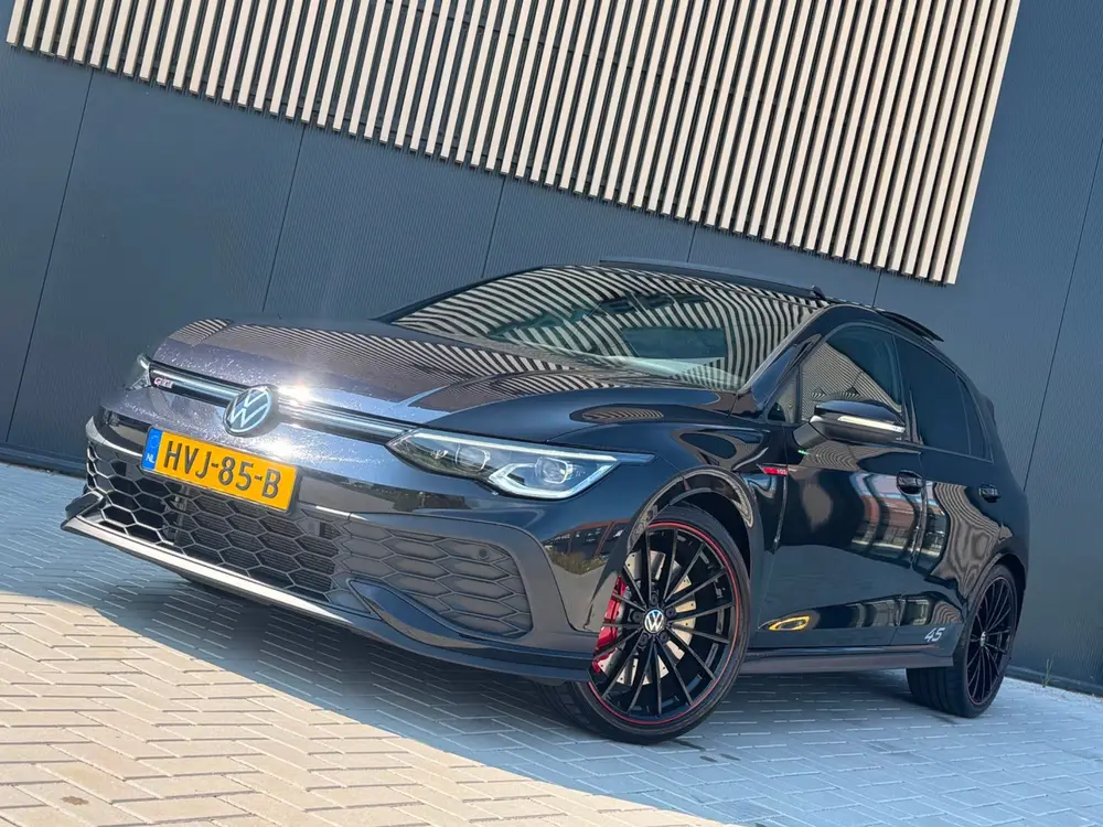 Volkswagen Golf 8 GTI Clubsport 45 Edition 2.0 TSI 301PK | A uit 2023, foto 2