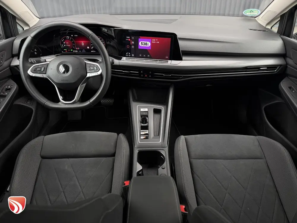 Volkswagen Golf 1.4 eHybrid Style 204pk | CarPlay | IQ Light uit 2021, foto 2