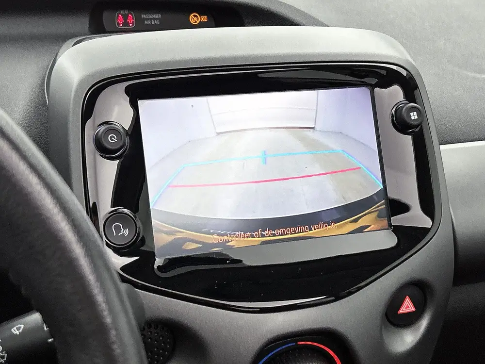 Toyota Aygo 1.0 VVT-i x-play cabrio uit 2021, foto 10
