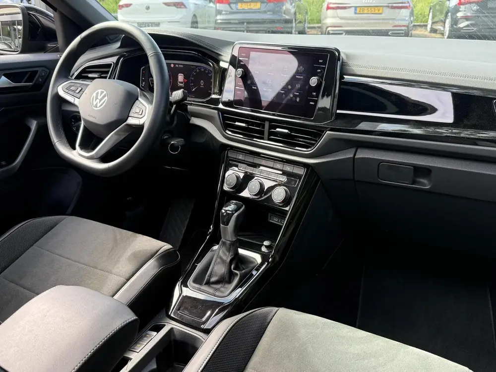 Volkswagen T-Roc 1.5 TSI Style automaat in nieuwstaat uit 2024, foto 8