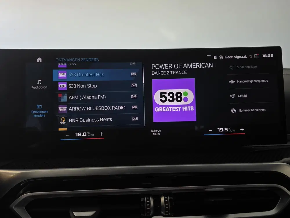 BMW M3 xDrive Competition uit 2023, foto 11