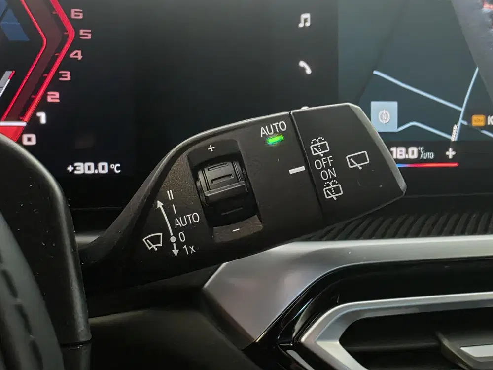 BMW M3 xDrive Competition uit 2023, foto 15