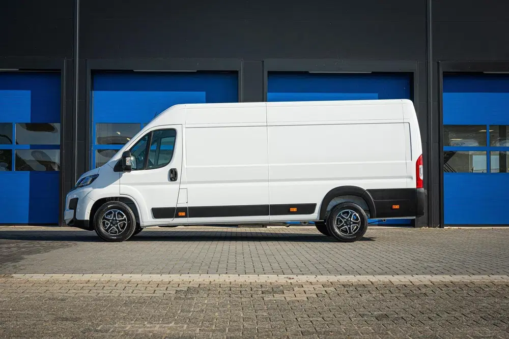 Peugeot Boxer L4H2 2.2 BlueHDi 180 EAT8 Vol opties BPM v uit 2024, foto 2