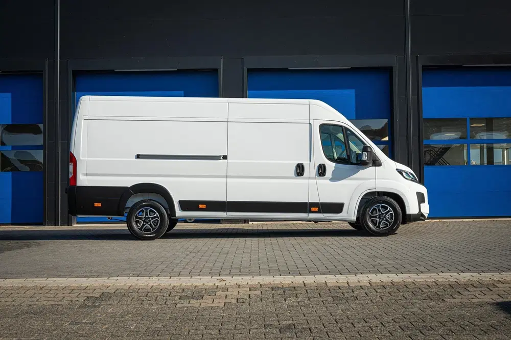 Peugeot Boxer L4H2 2.2 BlueHDi 180 EAT8 Vol opties BPM v uit 2024, foto 6