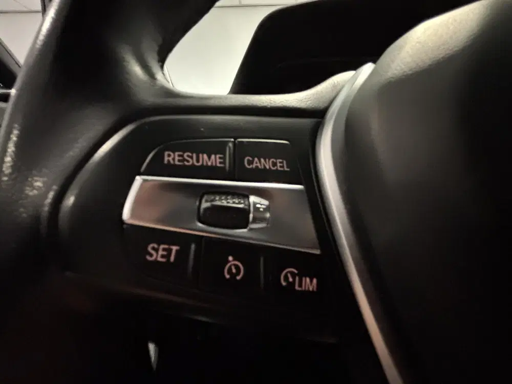 BMW 1-serie 120i High Executive uit 2021, foto 15