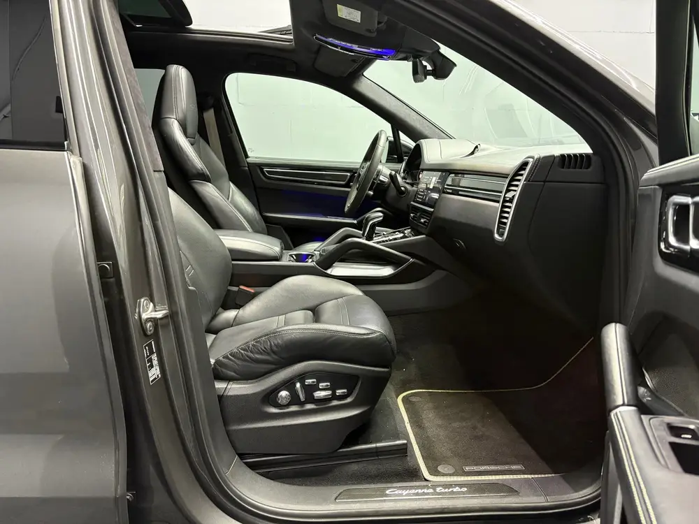 Porsche Cayenne 4.0 Turbo 4M Pano Burmester Stoelk uit 2019, foto 12