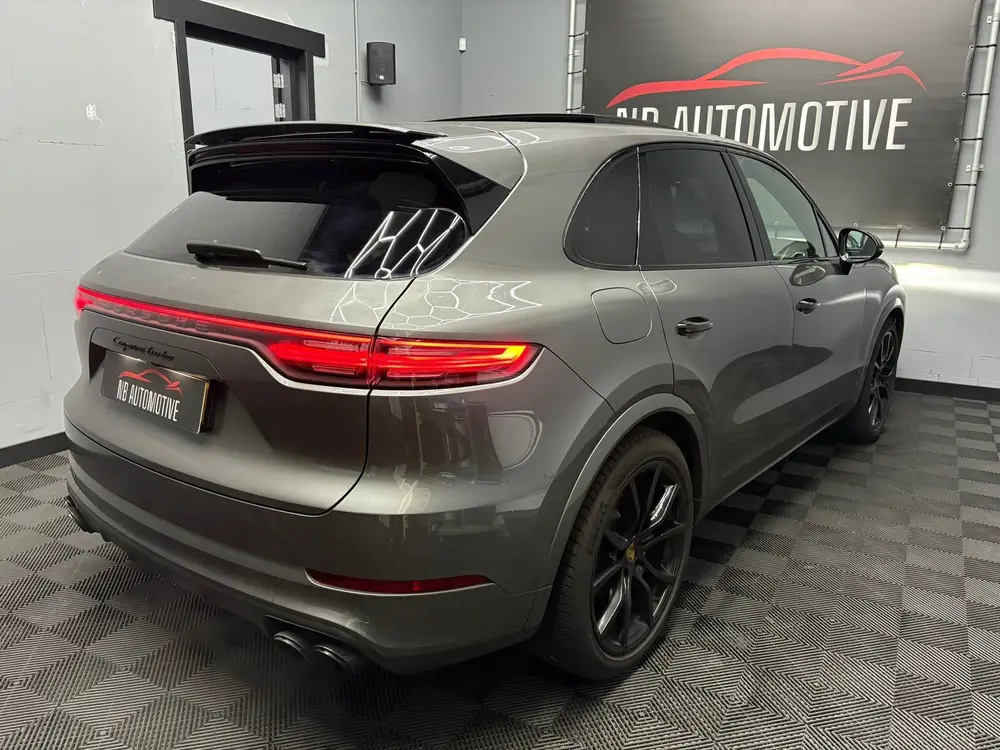 Porsche Cayenne 4.0 Turbo 4M Pano Burmester Stoelk uit 2019, foto 2