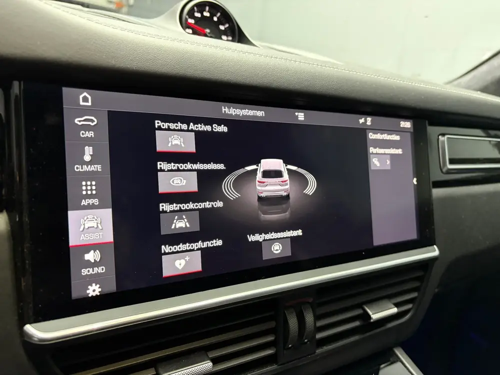 Porsche Cayenne 4.0 Turbo 4M Pano Burmester Stoelk uit 2019, foto 20